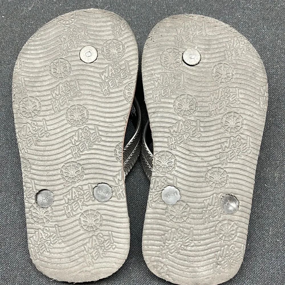 Bundle 2 pairs of boy Super Hero flip flops. Size 10 - 11.